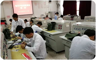 电子教研室举办“电子产品装配与调试”技能竞赛 以赛促学夯实专业根基